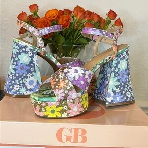 Gianni Bini Pink and Purple Platform Sandals 8.5